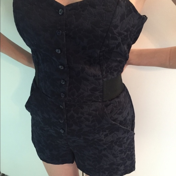 Urban Outfitters Navy blue floral print romper S - Picture 1 of 4
